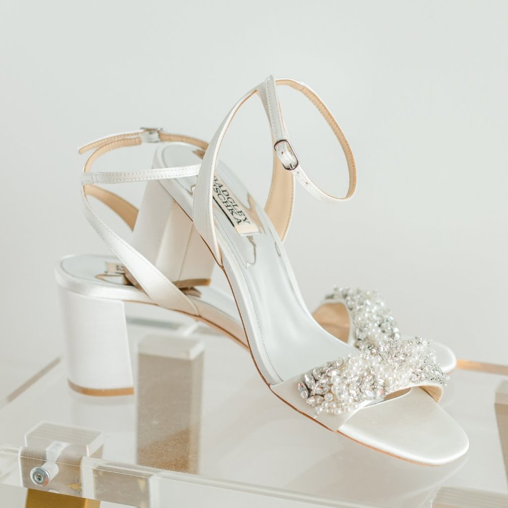 Badgley Mischka Wedding Heels Clara Women's Bridal 8 Soft White Satin